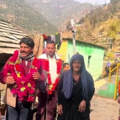 थराली: जिला पंचायत चमोली अध्यक्ष लक्ष्मण सिंह रावत ने थराली विधानसभा के नाखोली समेत विभिन्न गांवों का  भ्रमण, सुनी जनसमस्याएं