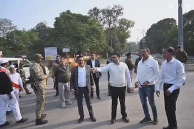 चास: डीसी, एसपी ने किया बोकारो के विभिन्न परीक्षा केंद्रों का निरीक्षण, दिया कई निर्देश