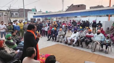 कालका: गांव कीरतपुर में जजपा के प्रदेश प्रवक्ता भाग सिंह दमदमा  पहुंचे और लोगो की समस्याओ को सुना