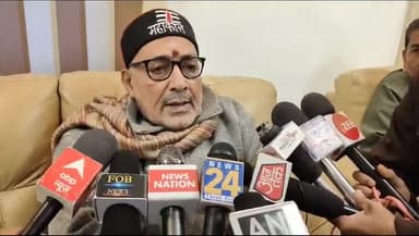 बेगूसराय: केंद्रीय मंत्री गिरिराज सिंह पहुंचे बेगूसराय इस दौरान केंद्रीय मंत्री गिरिराज सिंह ने मुख्यमंत्री को लेकर कहीं बड़ी बात