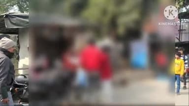 शिकोहाबाद: तहसील तिराहा पर दो छात्र और दो छत्राओ के मध्य मारपीट मौखे पर पहुंची पुलिस चारो को थाने लायी वीडियो वायरल