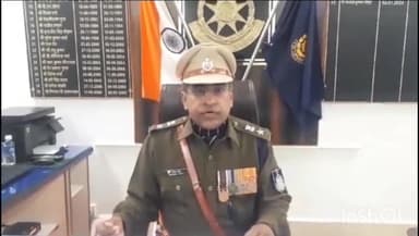 गुना: एसपी संजीव कुमार सिन्हा ने उमरी पुलिस चौकी का किया औचक निरीक्षण, लापरवाही पाए जाने पर चौकी प्रभारी को किया लाइन अटैच