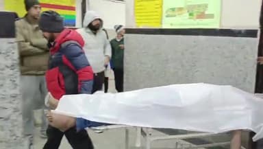 पंचकूला: सेक्टर 20 में पति-पत्नी की लड़ाई छुड़ाने गए  व्यक्ति की हथौड़ा मारकर व्यक्ति की हत्या,जांच में जुटी पुलिस