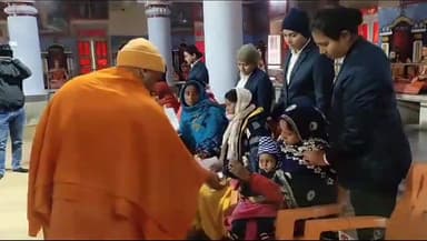 गोरखपुर: गोरखनाथ मंदिर में मुख्यमंत्री योगी आदित्यनाथ ने जनता दरबार में  सुनी फरियादियों की फरियाद