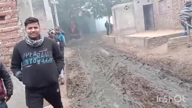 जलेसर: अन्निया गांव के लोग गंदगी और गंदे पानी के बीच से निकलने को विवश, प्रधान पर सुनवाई नहीं करने का लगाया आरोप