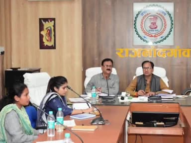 राजनांदगांव: कलेक्टर सभाकक्ष में कलेक्टर ने जल जीवन मिशन के अंतर्गत कार्य कर रहे कान्ट्रेक्टर्स की ली बैठक