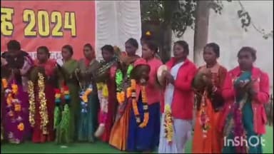 जमुई: श्रीकृष्ण सिंह स्टेडियम में पारंपरिक वाद्य यंत्र के साथ आदिवासियों ने धूमधाम से मनाया सोहराय पर्व