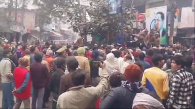 गाज़ियाबाद: घुकना में असमाजिक तत्वों ने खंडित की बाबा भीमराव अंबेडकर की मूर्ति, मौके पर लगा लोगों का जमावड़ा, पुलिस जांच में जुटी