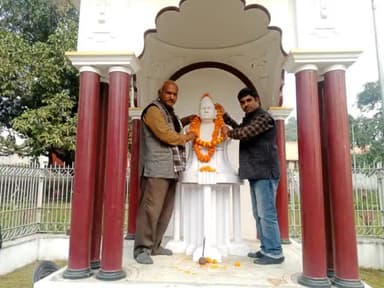 श्री कृष्ण वाटिका में ब्रह्मर्षि समाज के सदस्यों द्वारा बिहार के प्रथम मुख्यमंत्री डॉ श्री कृष्णा सिंह की पुण्यतिथि मनाया गया