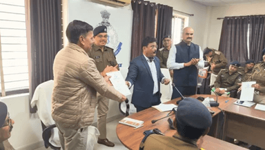 सिंगरौली: सड़क हादसों में घायलों की जान बचाने के लिए टीआई बरगवां आरपी सिंह हुए सम्मानित