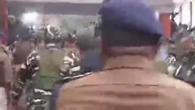 कांके: रांची स्थित सिविल कोर्ट में पूर्व सीएम हेमंत सोरेन को लेकर पहुंची पुलिस, ईडी कोर्ट में हुए पेश