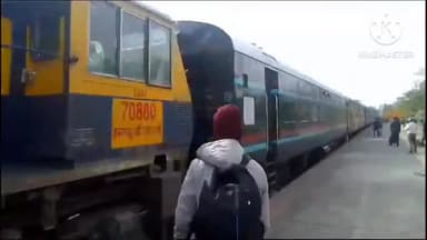 সাপেখাতী: বৰহাটত উশ্বু প্ৰতিযোগিতাত জয়ীহৈ  গৌৰৱ কঢ়িয়াই অনা বিজয়ী প্ৰতিযোগীক  আদৰণিত ৰাষ্ট্ৰীয় উশ্বু বিচাৰক ৱাংমান ৱাংছু