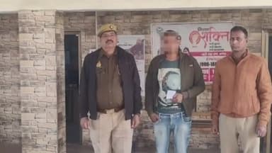 बदलापुर: इन्दिरा चौक से पुलिस ने टावर की बैटरी चोरी करने के आरोप में एक अभियुक्त को किया गिरफ्तार