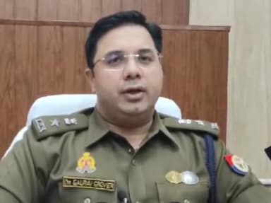 सहजनवा: बेहतर कानून व्यवस्था के मद्देनजर SSP ने सहजनवा गीडा नौसढ़ चौकी सहित तमाम थाना क्षेत्र में उपनिरीक्षकों का तबादला ।