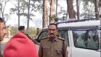 बगहा: सेरवा दोन में मृतिका के परिजनों से बगहा एसपी ने किया मुलाकात