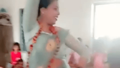 सिंगरौली: शिक्षिका ने सिंगर सपना चौधरी के गाने पर जमकर लगाई ठुमके वीडियो सोशल मीडिया पर वायरल, शास .प्राथ.शाला हडहवाँ टोला बड़ोंखर का मामला
