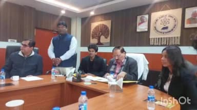 बिहटा: अमहरा स्थित पटना आईआईटी के परिसर में अन्वेषा कार्यक्रम को लेकर हुई बैठक