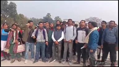 कहरा: पटेल मैदान में बीएड प्रशिक्षु नेBPSC TRE 3 का मार्च 2024 में आयोजन का किया विरोध,ACSशिक्षा विभाग के नामDMको सौंपा ज्ञापन