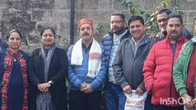 मंडी: नगर निगम मण्डी के मनोनीत पार्षद संजय शर्मा को डिपो होल्डरों ने किया सम्मानित