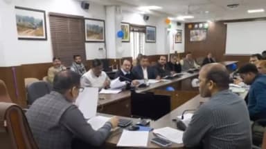 पन्ना: कलेक्टर कार्यालय के सभाकक्ष में पन्ना कलेक्टर ने अनुकंपा नियुक्ति के प्रकरणों में कार्यवाही के दिए निर्देश