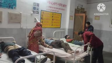 शिकोहाबाद: गांव बामयी के पास ट्रैक्टर पलटा, चार लोग हुए घायल