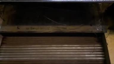 शिकोहाबाद: शिव गंगा मार्केट में दुकानदार ने तमंचे से गोली मारने के प्रयास का युवक पर लगाया आरोप, मौके पर पहुंची पुलिस जाँच में जुटी