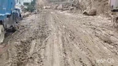 मंडी: मंडी जिला में बारिश और बर्फबारी के चलते 34 संपर्क मार्ग अवरुद्ध ,71 विद्युत ट्रांसफार्मर ठप्प-मदन कुमार एडीएम मंडी