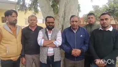 धौलपुर: पंचायत समिति परिसर में तीर्थ यात्रा को लेकर ब्राह्मण बंधुओं ने की बैठक