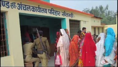 परिहार: डीएम के निर्देश के बावजूद परिहार प्रखंड में अविश्वास प्रस्ताव पर बैठक की तिथि नही हुई तय