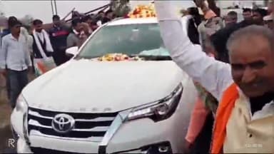 बमोरी: गुना जिले के दौरे पर आए केंद्रीय मंत्री सिंधिया कार्यकर्ताओं ने किया स्वागत कई कार्यक्रमों में हुए सम्मिलित