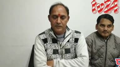 पूरनपुर गन्ना कृषक  महाविद्यालय के पूर्व प्रबंधक और प्राचार्यडॉ सुधीर शर्मा के दरमियान फिर लड़ाई सड़कों पर आई।