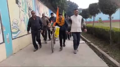 कोल: साइकिल से अयोध्या यात्रा कर लौटे छात्र का आगरा रोड पर हुआ भव्य स्वागत, 24 दिन में पूरी हुई 1400 किमी की यात्रा