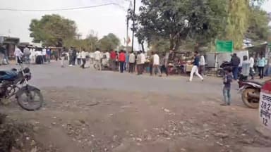 सीतामऊ: बड़वन फंटा पर दो बाइकों की भिड़ंत एक महिला सहित दो युवक घायल ग्रामीणों की मांग पर बनाया स्पीड ब्रेकर