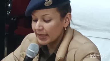 बहराइच: पुलिस लाइन सभागार में अपराध गोष्ठी का हुआ आयोजन, डायल 112 के वाहनों की लोकेशन पर निगरानी रखने के दिए गये निर्देश