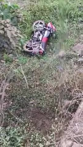 कोलारस: मोहरा में एक बाइक अनियंत्रित होकर बाइक चालक सहित बाइक पुलिया में गिरी युवक की हालत गंभीर उपचार जारी