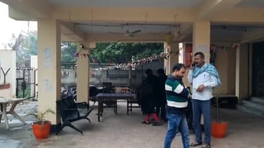 सासाराम: सासाराम नगर थाना की पुलिस ने फजलगंज मोहल्ले से शराब के नशे में हंगामा करते हुए एक युवक को किया गिरफ्तार