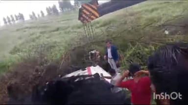 पीपलदा: कोटा खातोली मार्ग पर केशोपुरा के पास तेज रफ्तार बोलेरो कार गड्ढे में गिरी, 6 यात्री बाल बाल बचे व पुलिस जांच में जुटी