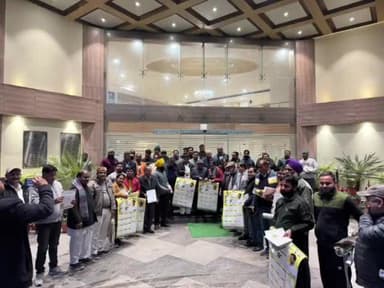 पंचकूला: सेक्टर-1 पीडब्ल्यूडी रेस्ट हाउस में ज़ज़पा जिला पंचकूला कार्यकारिणी के पदाधिकारियों को बांटे गए नियुक्ति पत्र