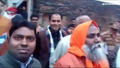 बरखेड़ा विधायक स्वामी प्रवक्ता नंद ने गांव मसीत में निकाली प्रवास रैली लोकसभा चुनाव को लेकर शुरू की बाल पेंटिंग