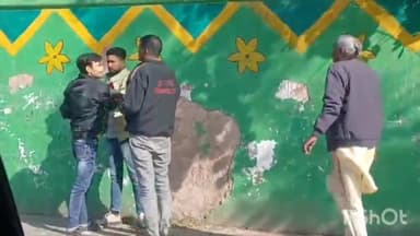 आगरा: थाना न्यू आगरा अंतर्गत भगवान टॉकीज चौराहें पर जीजा-साले में हुई जमकर मारपीट,वीडियो इंटरनेट पर हुआ वायरल