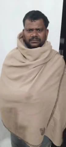 राघोपुर: राघोपुर थाना की पुलिस ने चांदपुरा पंचायत से तीन फरार वारंटी को गिरफ्तार कर भेजा जेल