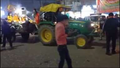 हरदोई: हरदोई शहर में निकली राम बारात, पुलिस रही मुस्तैद, एक रूट कराया गया बंद