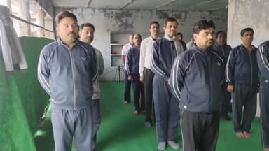 सुसनेर: हरदा की पटाखा फैक्ट्री में दिवगंत हुए लोगो को सुसनेर के समाजसेवीयो व संघ के स्वयंसेवको ने दी श्रधांजलि