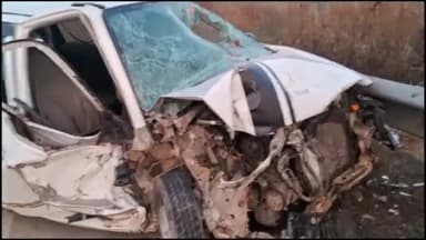 कोईलवर: कोईलवर मनभावन होटल के समीप कार और ट्रैक्टर की आमने-सामने की टक्कर  में एक व्यक्ति की मौत तीन घायल।