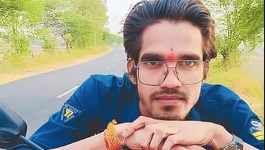 गुना नगर: पतलेश्वर निवासी यूट्यूबर ने मफलर से फांसी लगाकर की आत्महत्या, पांच भाइयों में सबसे छोटा था मृतक