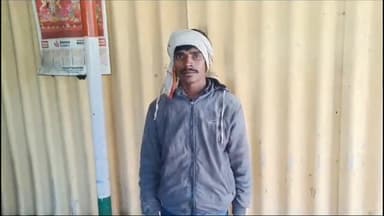 कोईलवर: कयमनगर पुल के समीप से स्कूटी पर लदे 50 लीटर महुआ शराब को गिद्धा ओपी पुलिस ने किया जप्त कारोबारी गिरफ्तार गया जेल।