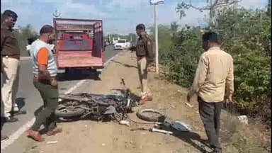 सुनेल: कस्बे के पिड़ावा रोड़ पर गौशाला के पास कार व बाइक की आमने-सामने की भीषण भिड़ंत, बाइक सवार की मौके पर मौत