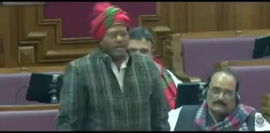 केराकत: केराकत समाजवादी पार्टी के विधायक तूफानी सरोज ने विधानसभा में कानून व्यवस्था पर उठाया सवाल