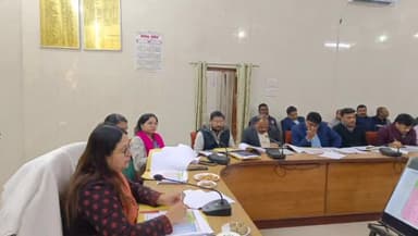 गोंडा: जिलाधिकारी ने कलेक्ट्रेट में जिला स्वच्छता समिति व जिला स्वच्छ भारत मिशन मैनेजमेंट कमेटी की करी बैठक