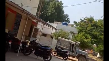 मौदहा: नरायच गांव में साइबर ठगी होने पर पीडित ने पुलिस में की कार्यवाही की मांग